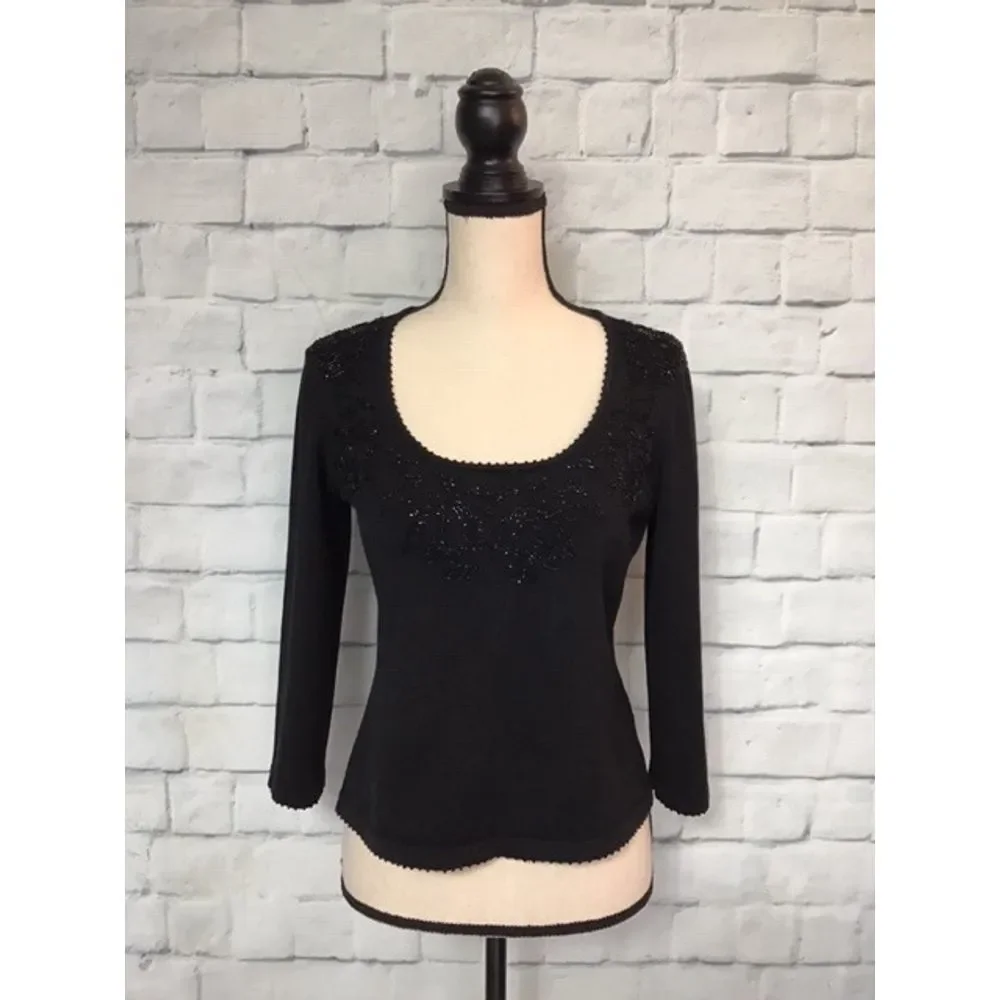 Jones New York Sz M black sweater w/ beaded